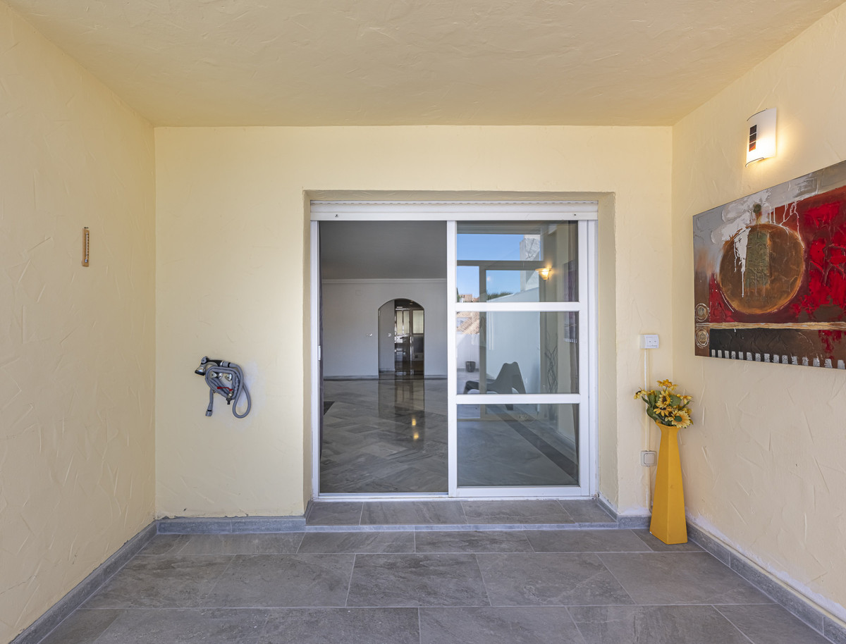 Appartement te koop in Nueva Andalucía | 2 slaapkamers H5150794