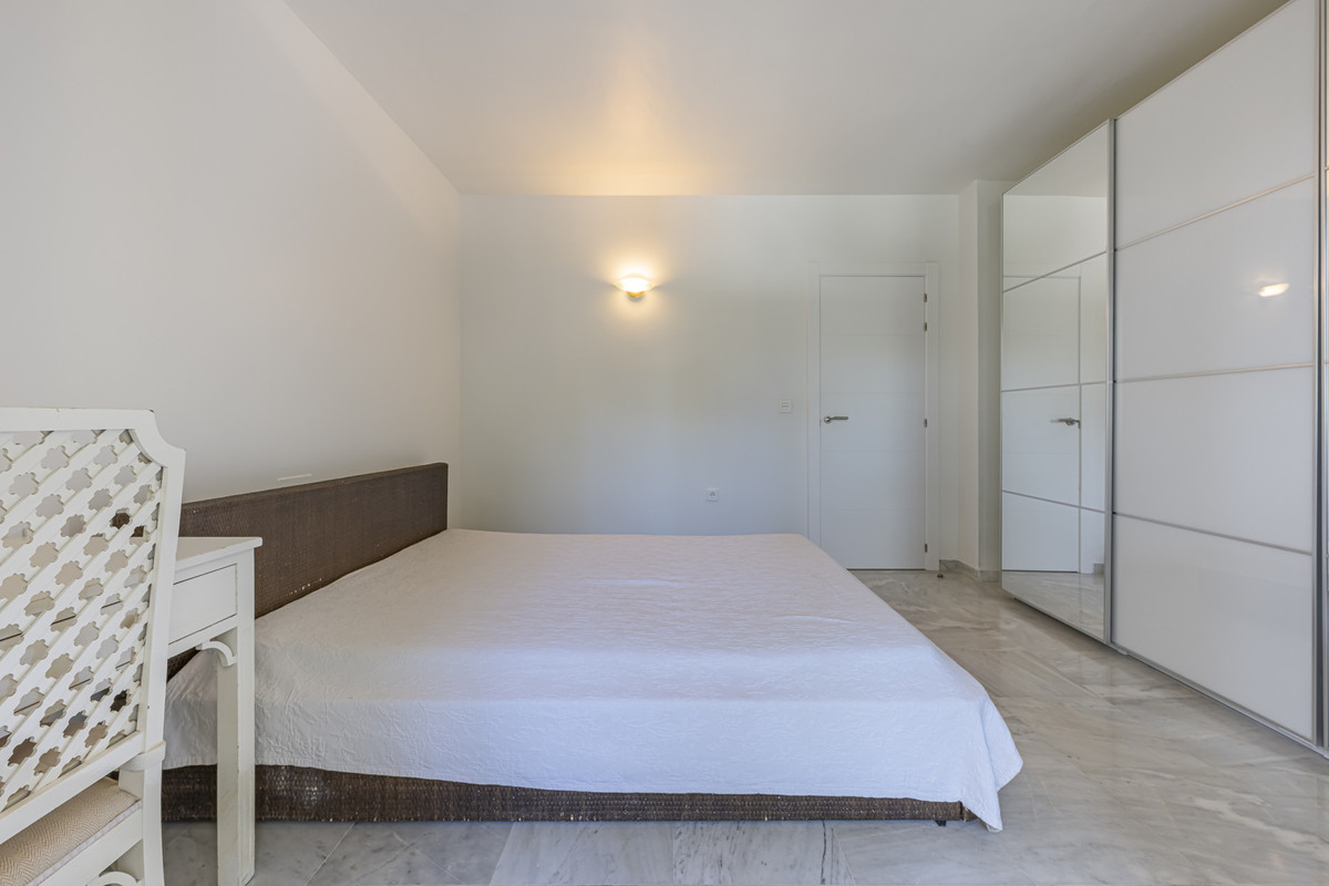 Appartement te koop in Nueva Andalucía | 2 slaapkamers H5150794