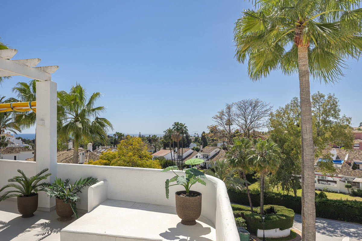 Appartement te koop in Nueva Andalucía | 2 slaapkamers H5150794