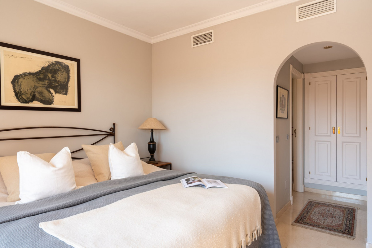 Appartement te koop in Nueva Andalucía | 2 slaapkamers H5152282