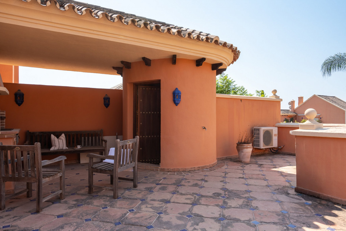 Appartement te koop in Nueva Andalucía | 2 slaapkamers H5152282