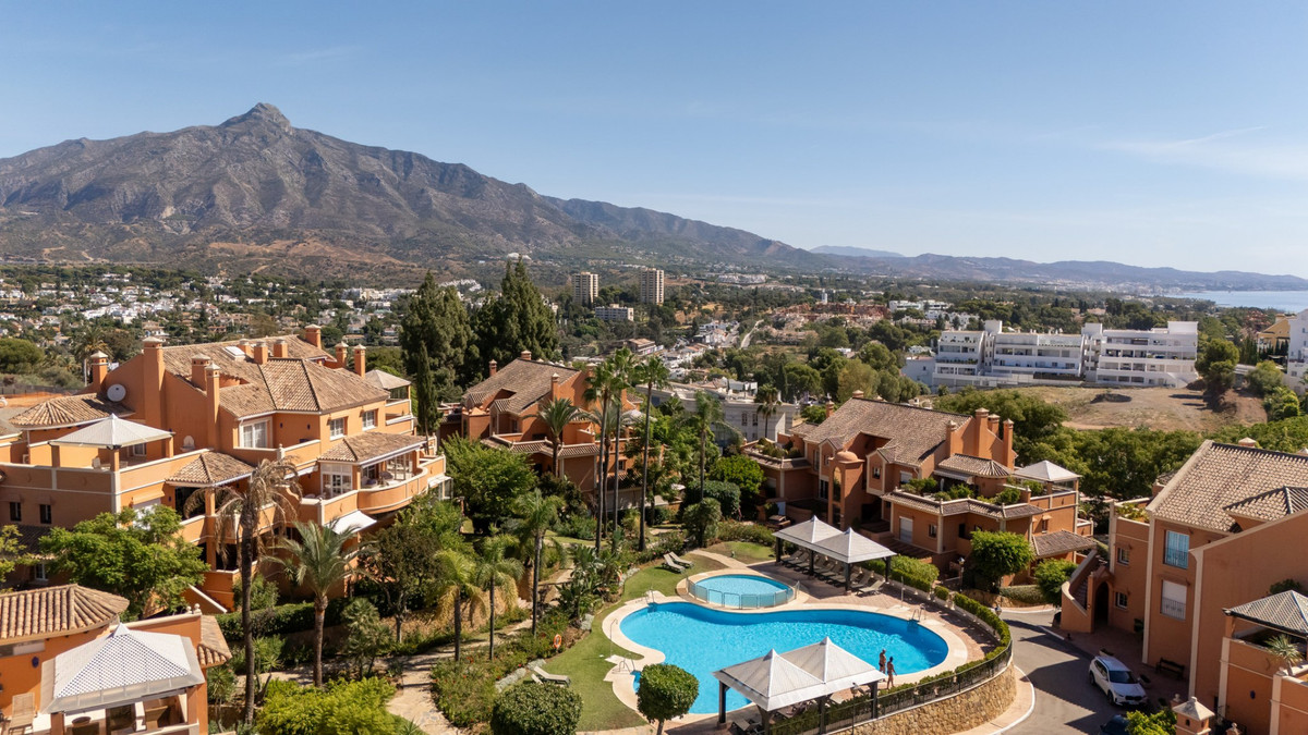 Appartement te koop in Nueva Andalucía | 2 slaapkamers H5152282