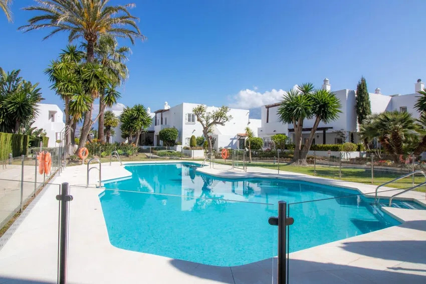 Appartement te koop in Nueva Andalucía | 3 slaapkamers H5153167