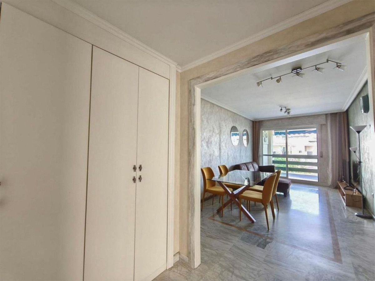 Appartement te koop in Nueva Andalucía | 2 slaapkamers H5153545