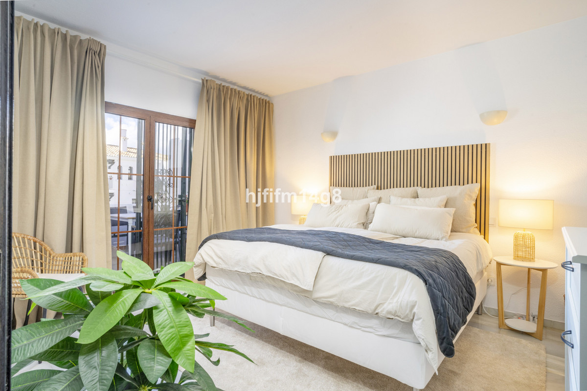 Appartement te koop in Nueva Andalucía | 2 slaapkamers H5153557