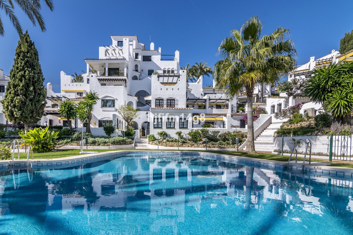 Appartement te koop in Nueva Andalucía | 2 slaapkamers H5153557