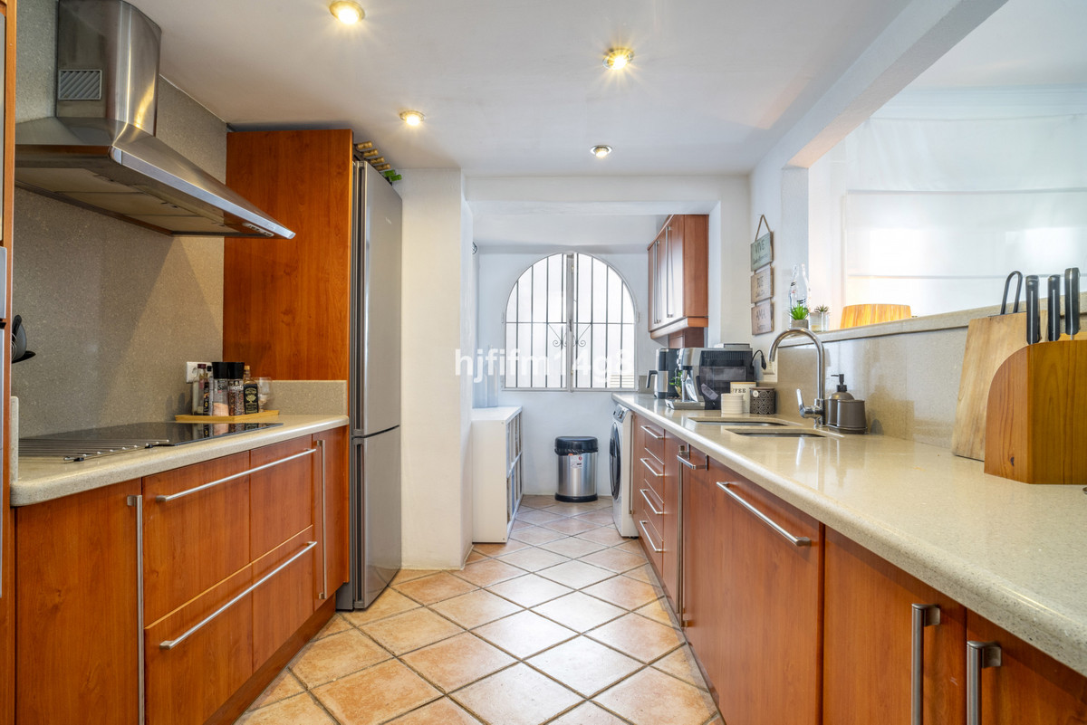 Appartement te koop in Nueva Andalucía | 2 slaapkamers H5153557