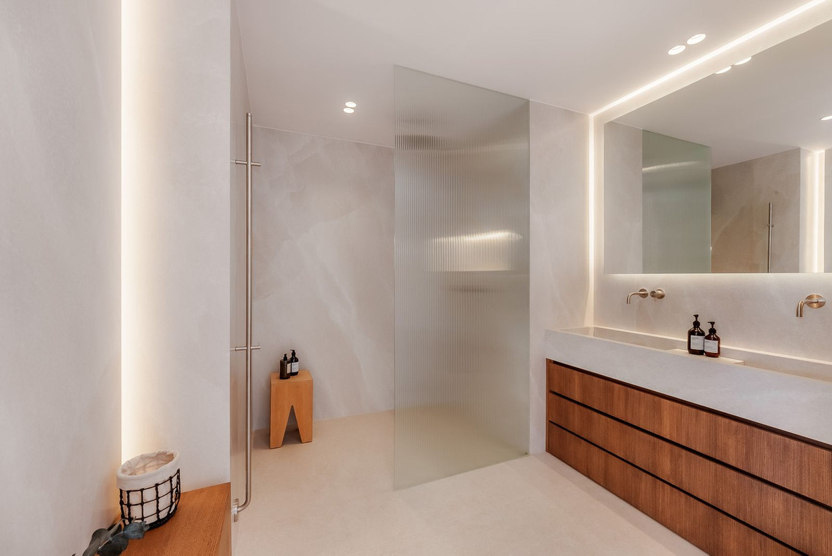 Appartement te koop in Nueva Andalucía | 4 slaapkamers H5155126