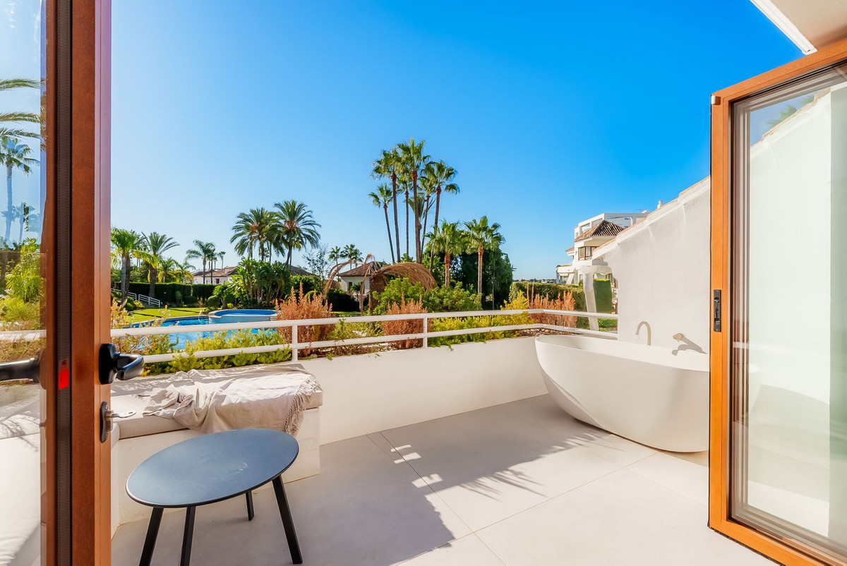 Appartement te koop in Nueva Andalucía | 4 slaapkamers H5155126
