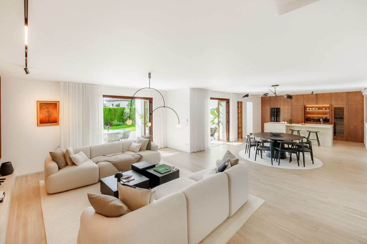 Appartement te koop in Nueva Andalucía | 4 slaapkamers H5155126