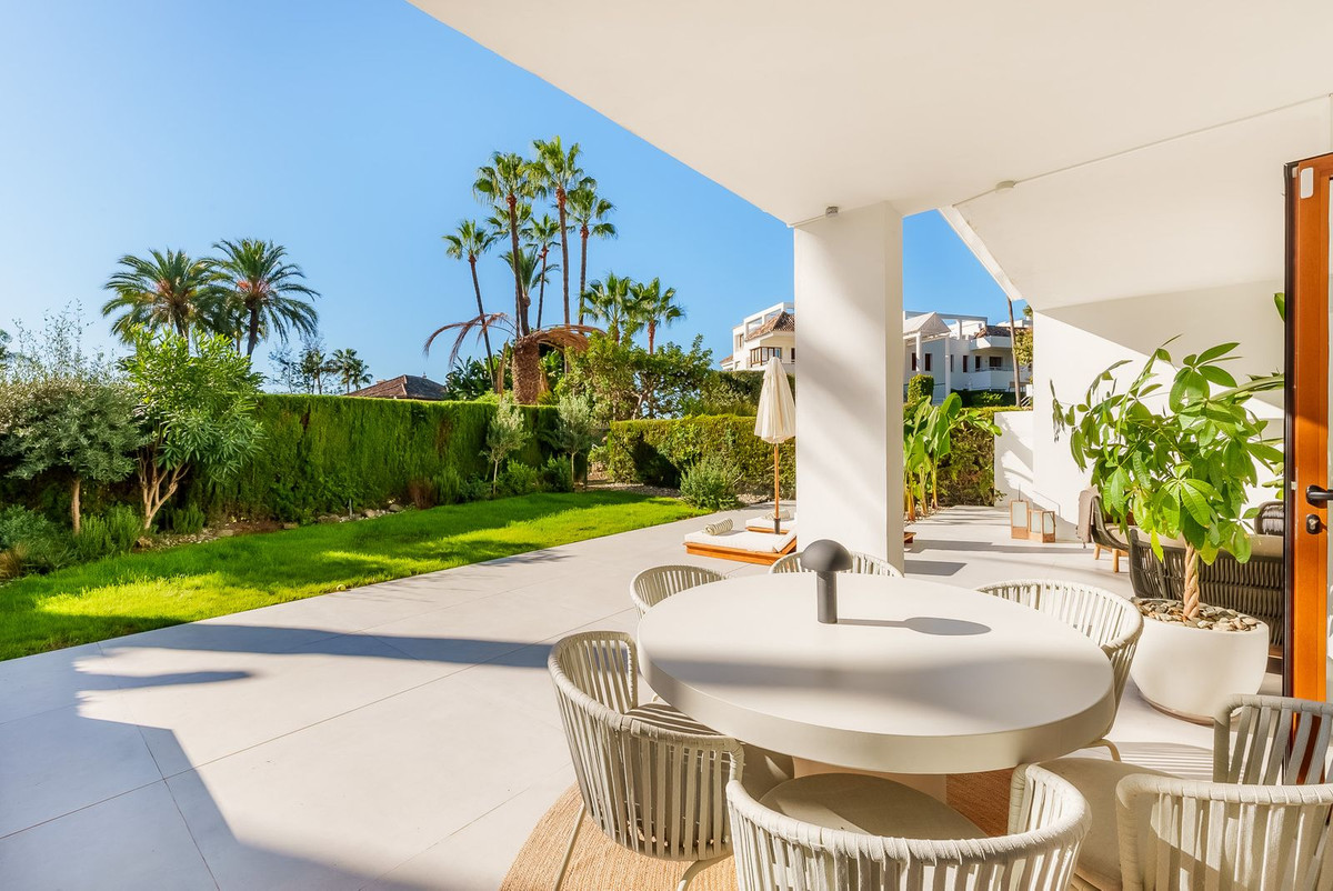 Appartement te koop in Nueva Andalucía | 4 slaapkamers H5155126