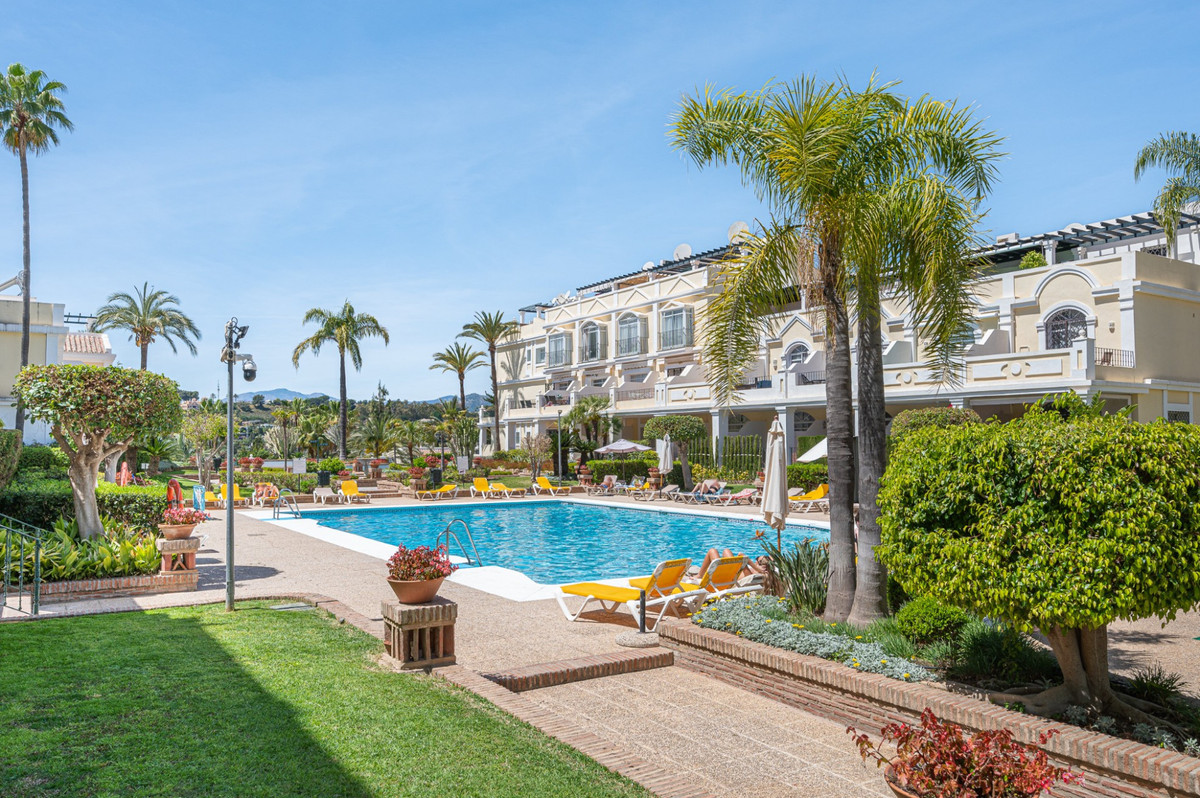 Appartement te koop in Nueva Andalucía | 2 slaapkamers H5155369