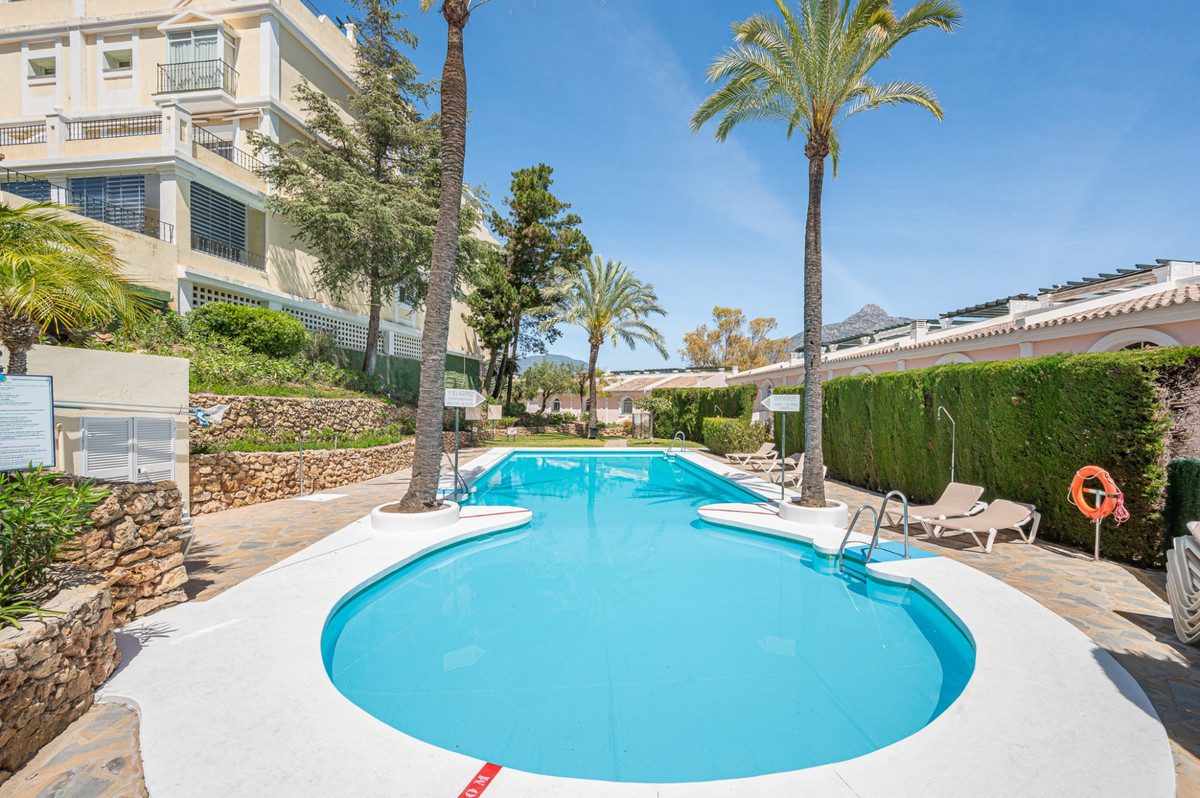 Appartement te koop in Nueva Andalucía | 2 slaapkamers H5155369