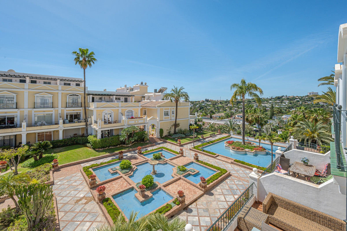 Appartement te koop in Nueva Andalucía | 2 slaapkamers H5155369