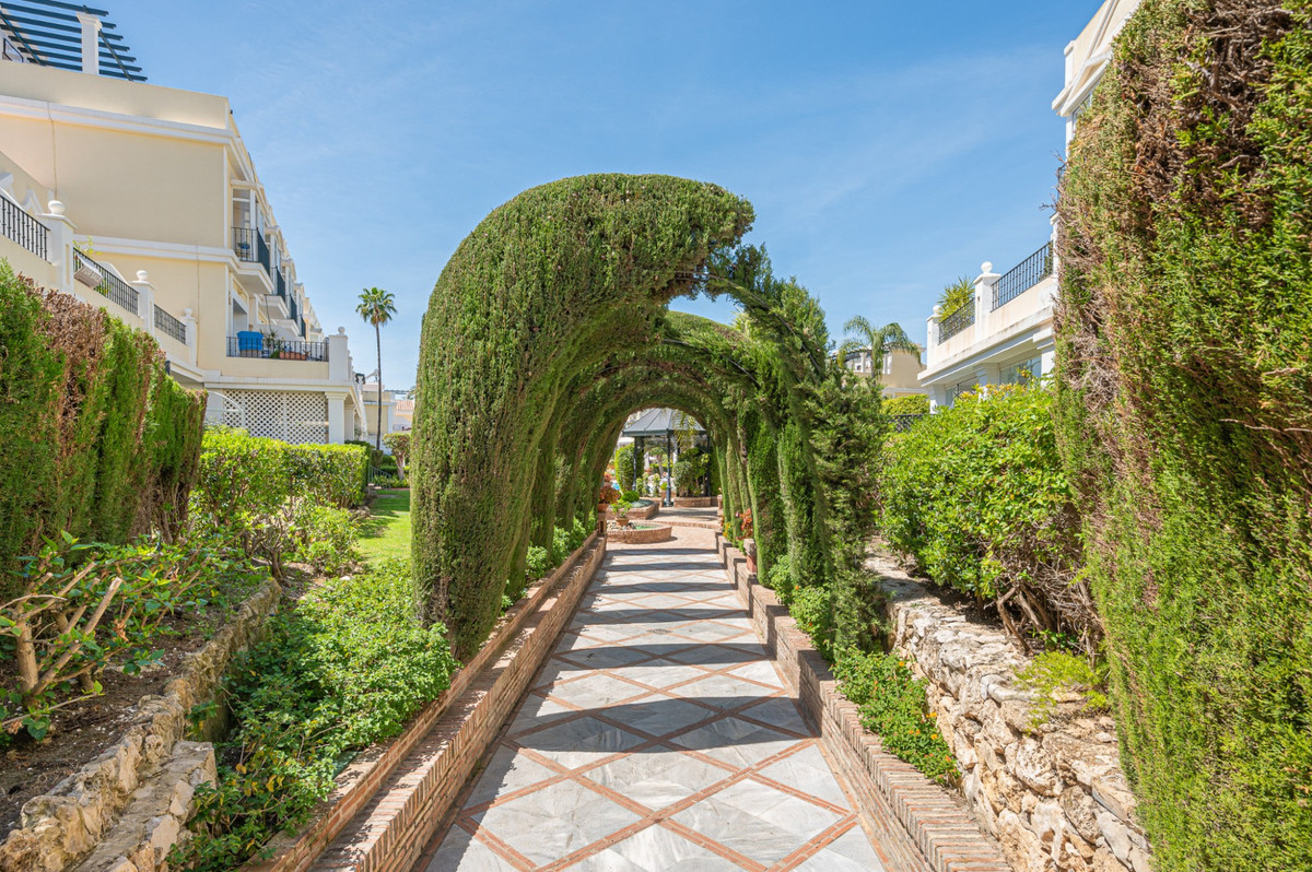 Appartement te koop in Nueva Andalucía | 2 slaapkamers H5155369