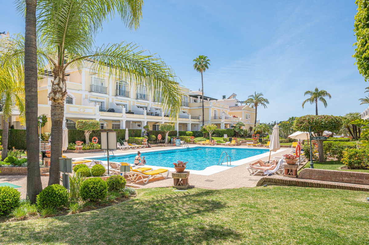 Appartement te koop in Nueva Andalucía | 2 slaapkamers H5155369