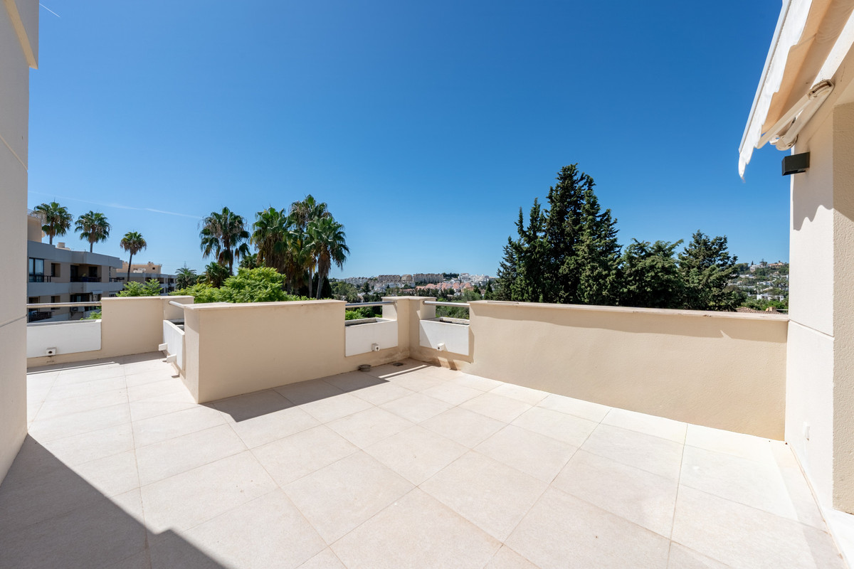 Appartement te koop in Nueva Andalucía | 3 slaapkamers H5155405