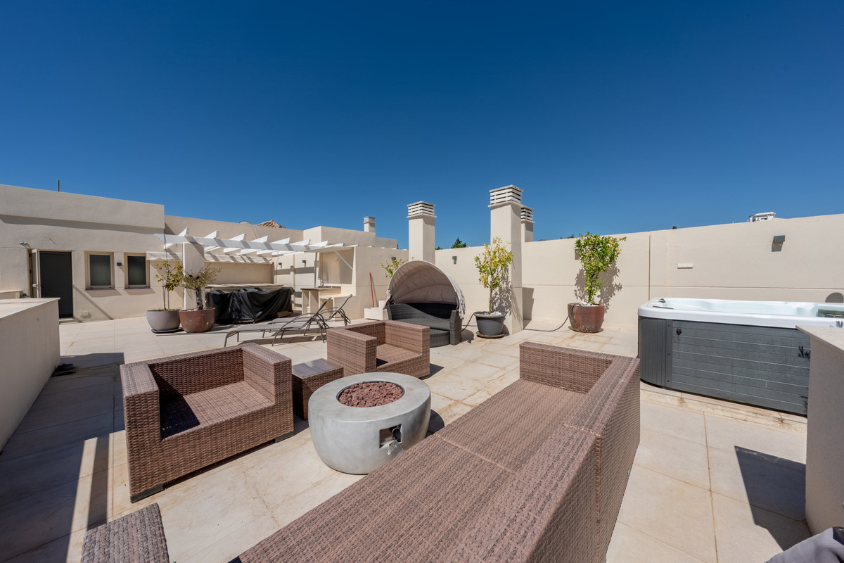 Appartement te koop in Nueva Andalucía | 3 slaapkamers H5155405