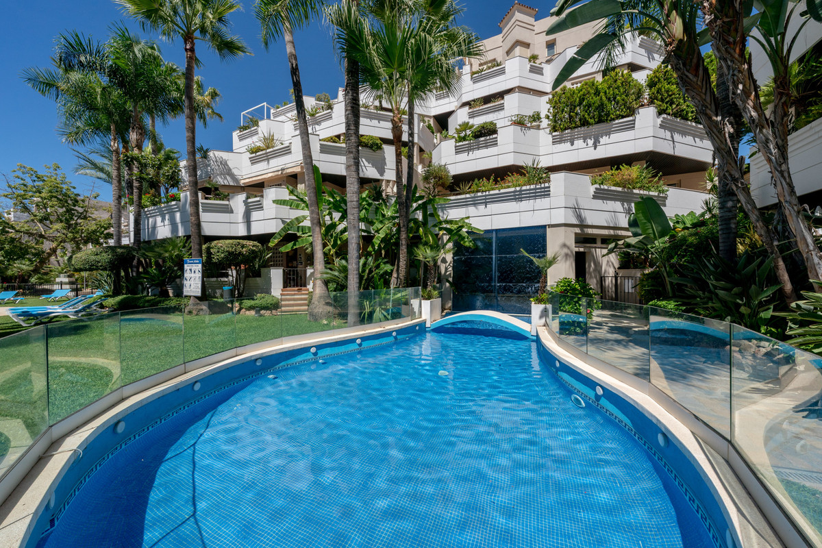 Appartement te koop in Nueva Andalucía | 3 slaapkamers H5155405