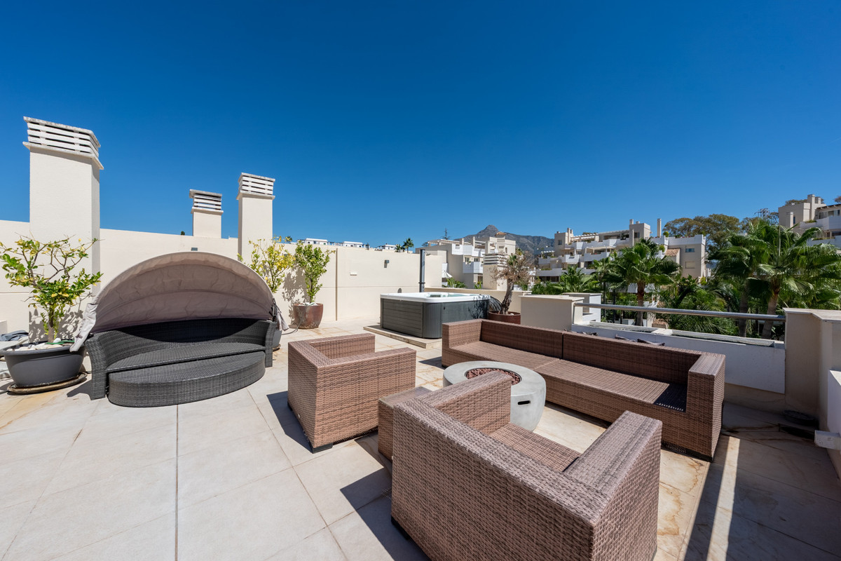 Appartement te koop in Nueva Andalucía | 3 slaapkamers H5155405