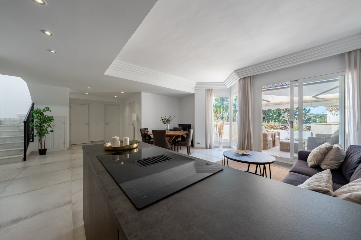 Appartement te koop in Nueva Andalucía | 3 slaapkamers H5155405