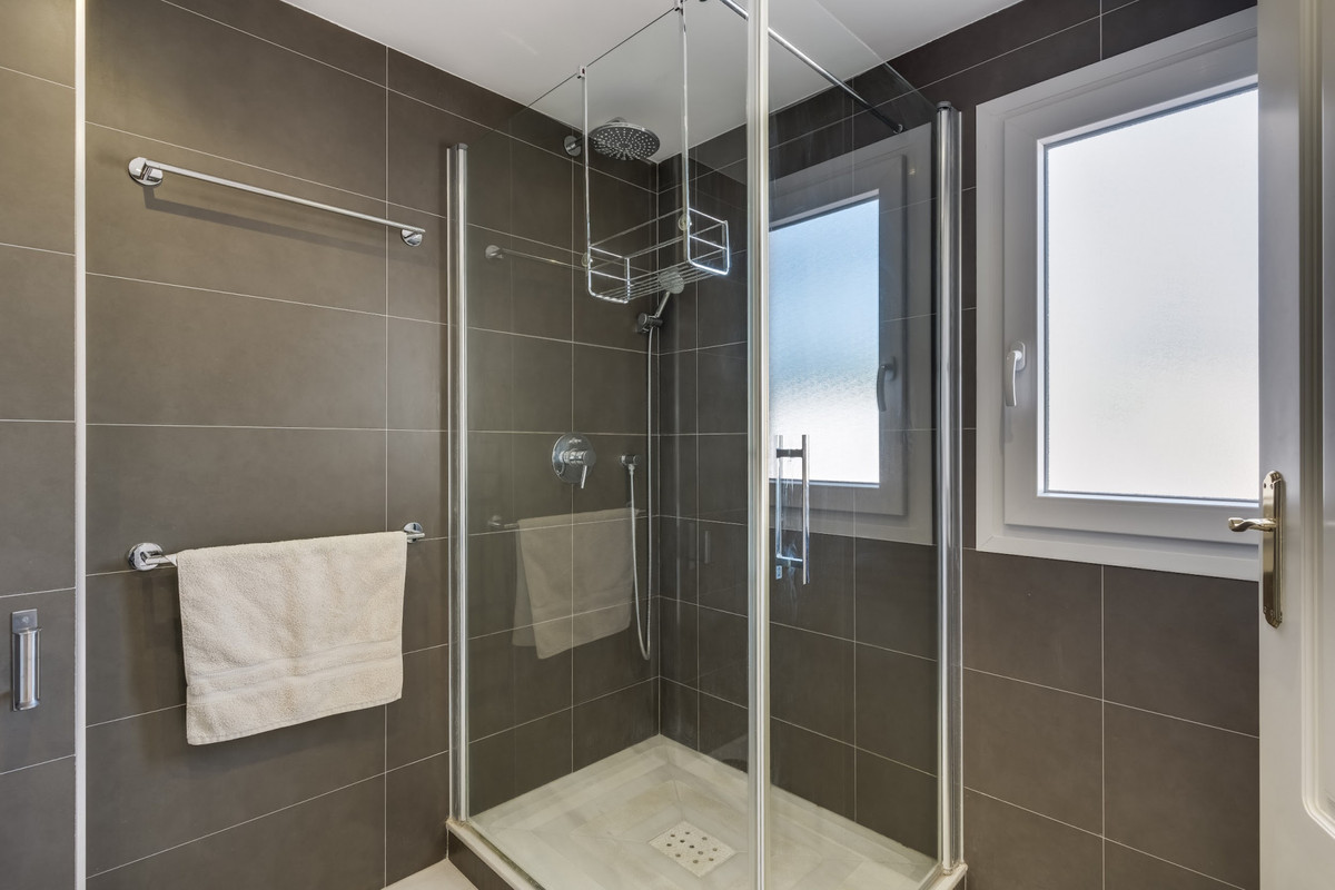 Appartement te koop in Nueva Andalucía | 2 slaapkamers H5155711