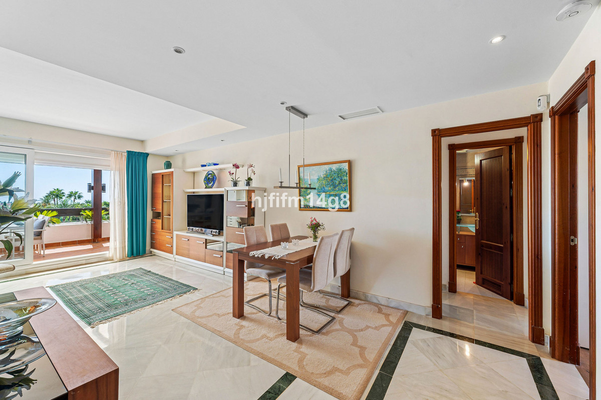 Appartement te koop in Nueva Andalucía | 3 slaapkamers H5158996
