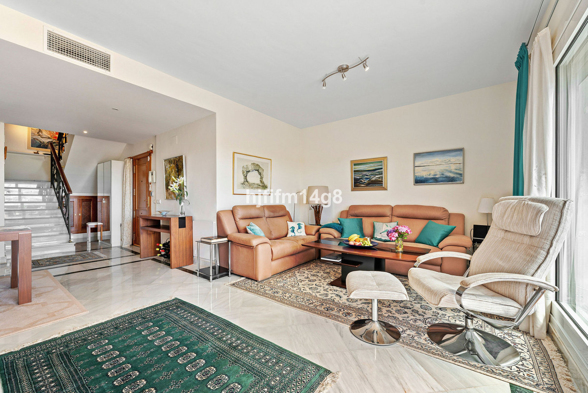 Appartement te koop in Nueva Andalucía | 3 slaapkamers H5158996