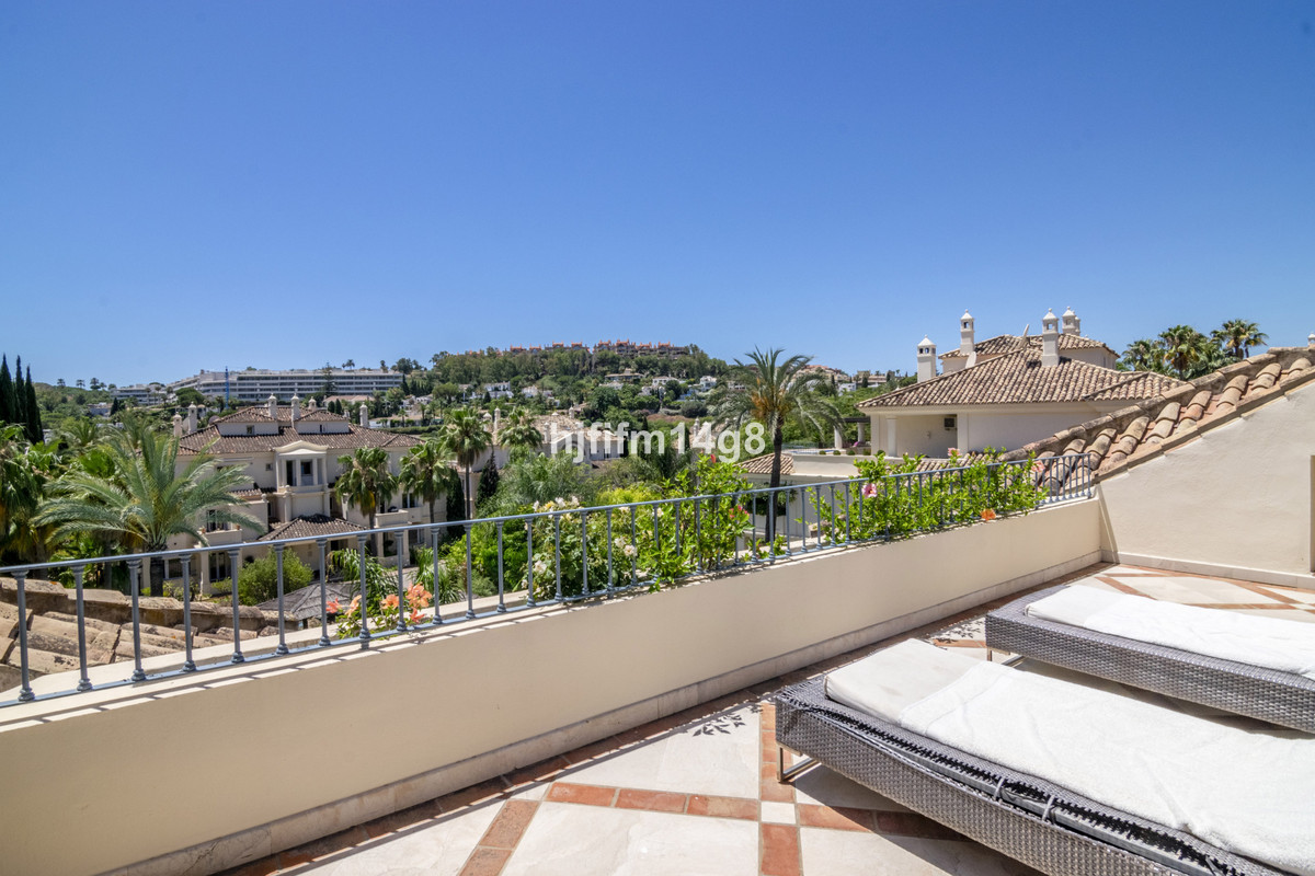 Appartement te koop in Nueva Andalucía | 3 slaapkamers H5159743