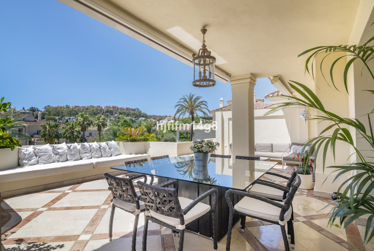 Appartement te koop in Nueva Andalucía | 3 slaapkamers H5159743