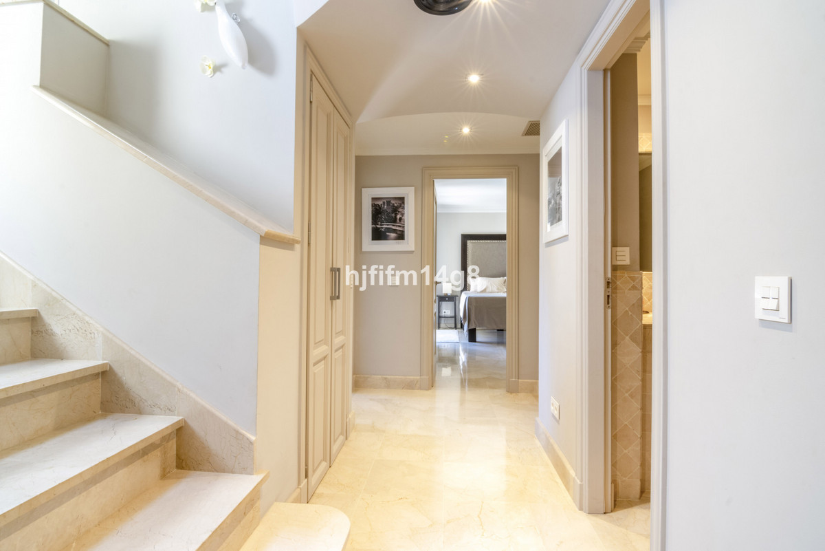 Appartement te koop in Nueva Andalucía | 3 slaapkamers H5159743