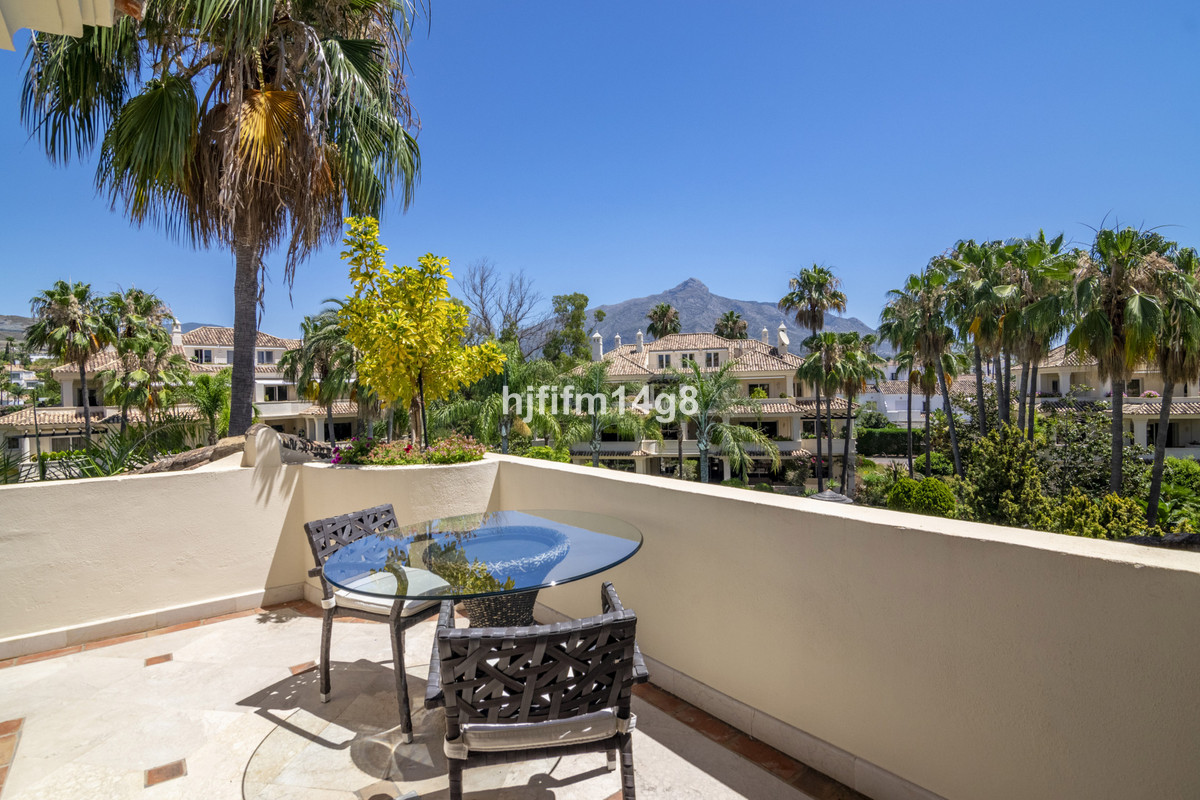 Appartement te koop in Nueva Andalucía | 3 slaapkamers H5159743