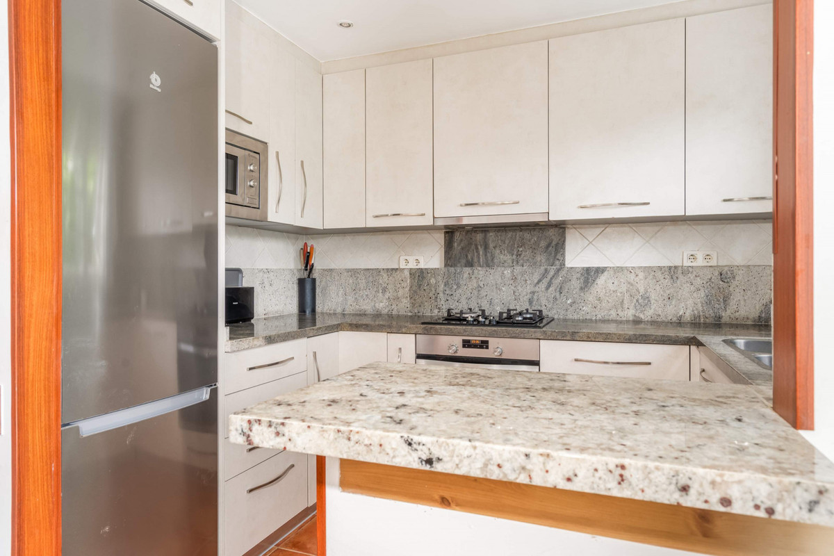 Appartement te koop in Nueva Andalucía | 3 slaapkamers H5159809