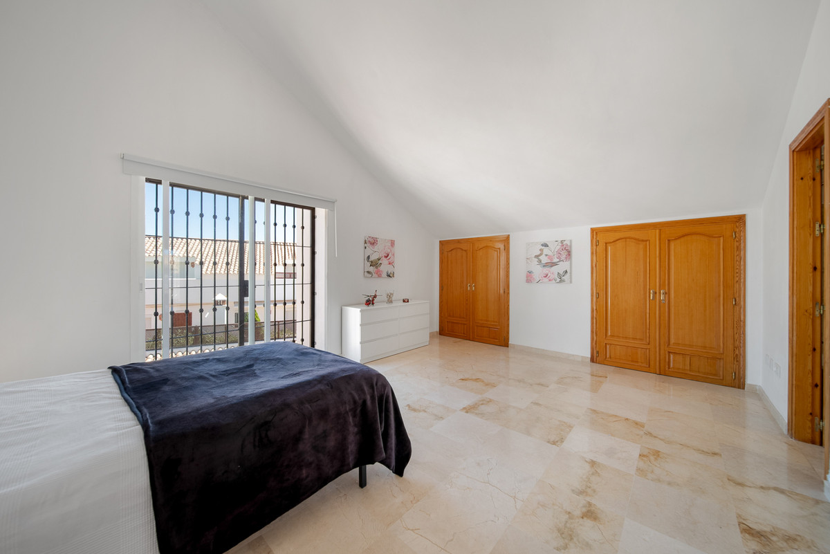 Appartement te koop in Nueva Andalucía | 3 slaapkamers H5160301