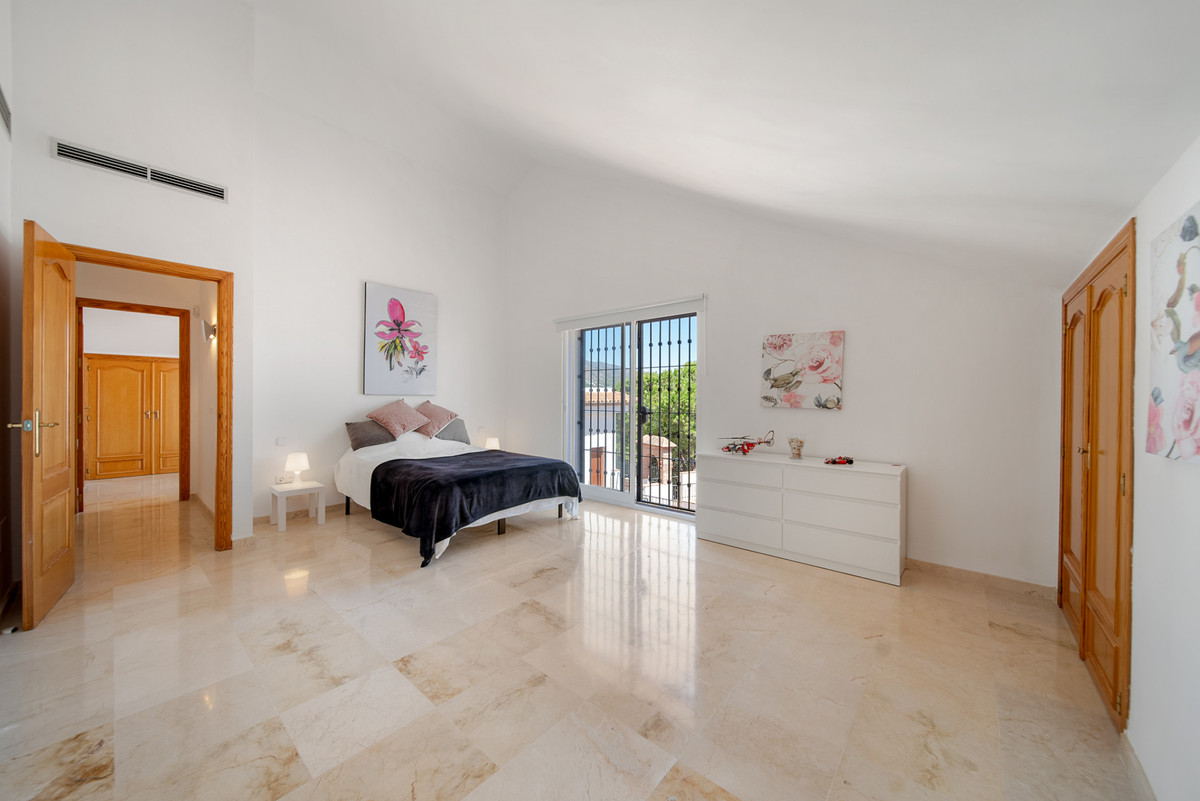 Appartement te koop in Nueva Andalucía | 3 slaapkamers H5160301