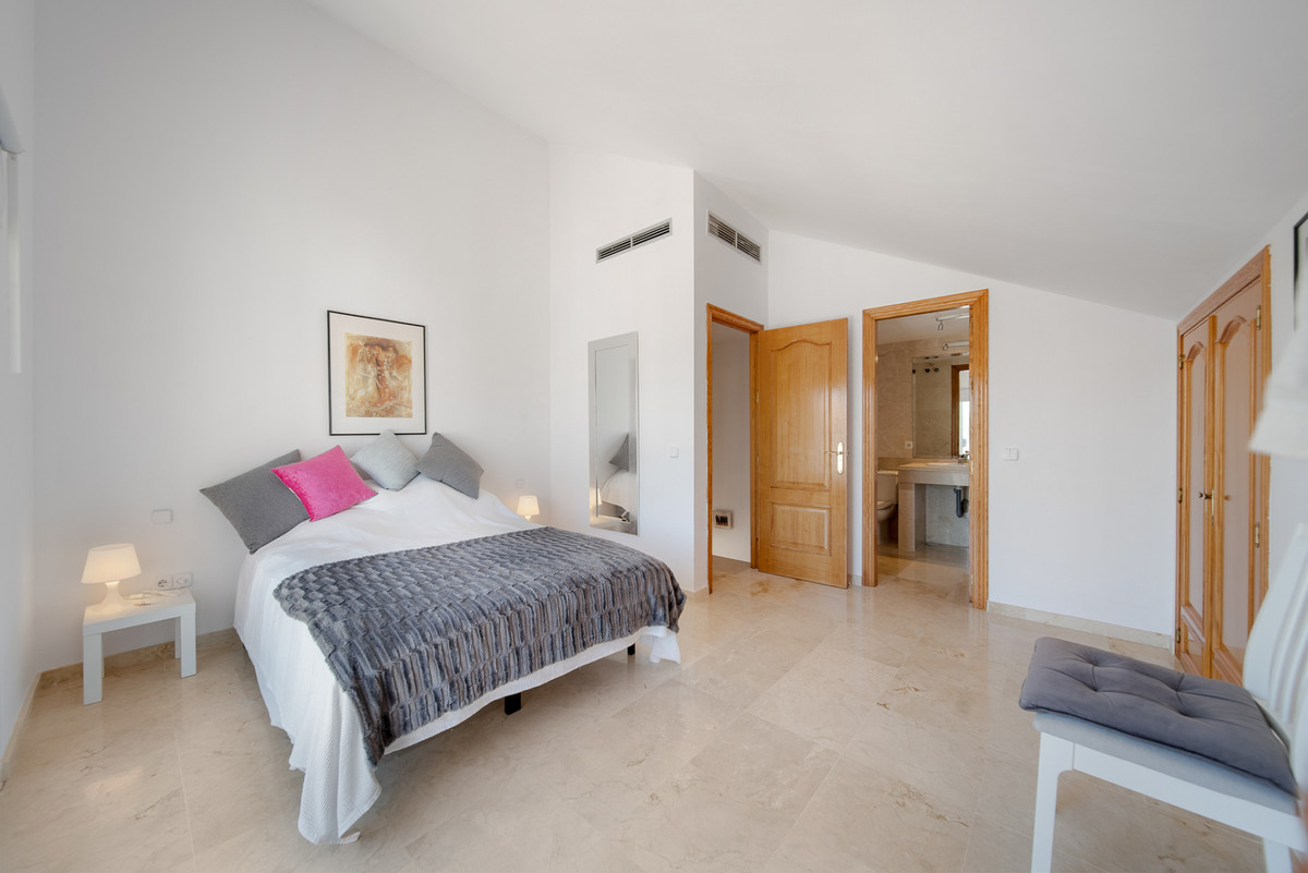 Appartement te koop in Nueva Andalucía | 3 slaapkamers H5160301