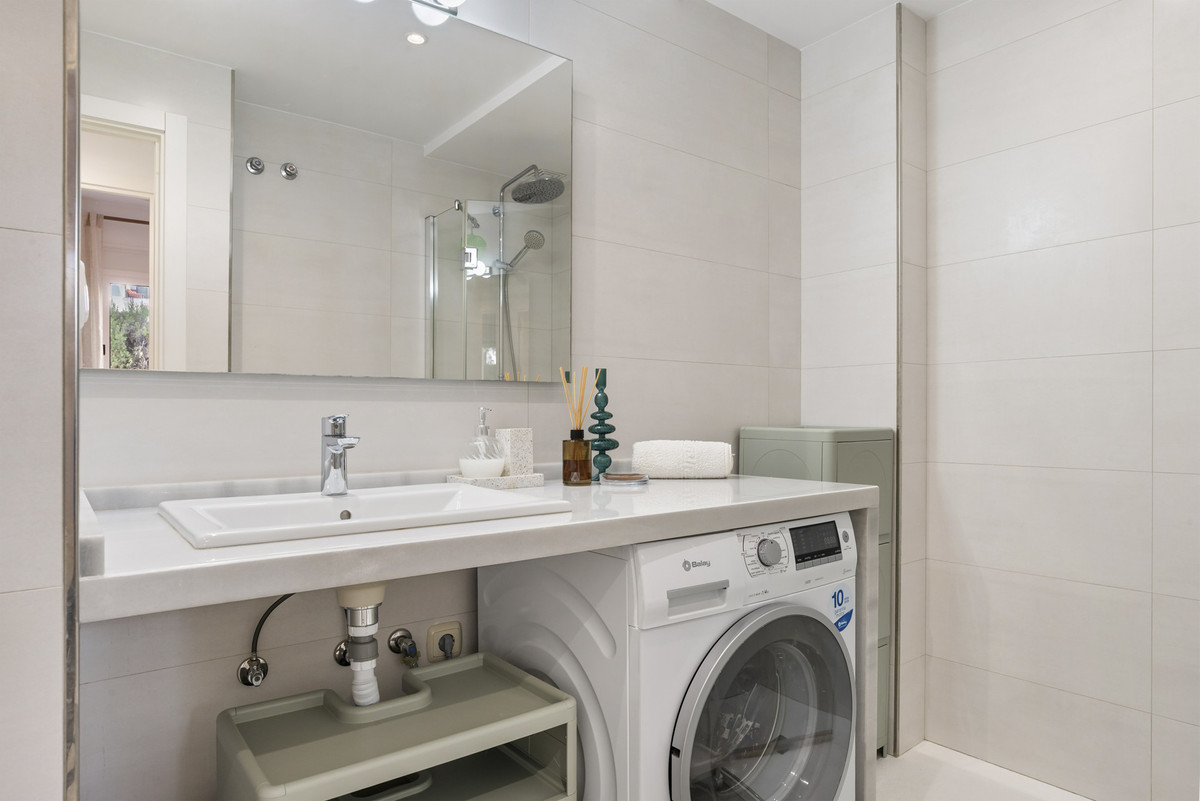 Appartement te koop in Nueva Andalucía | 2 slaapkamers H5181640