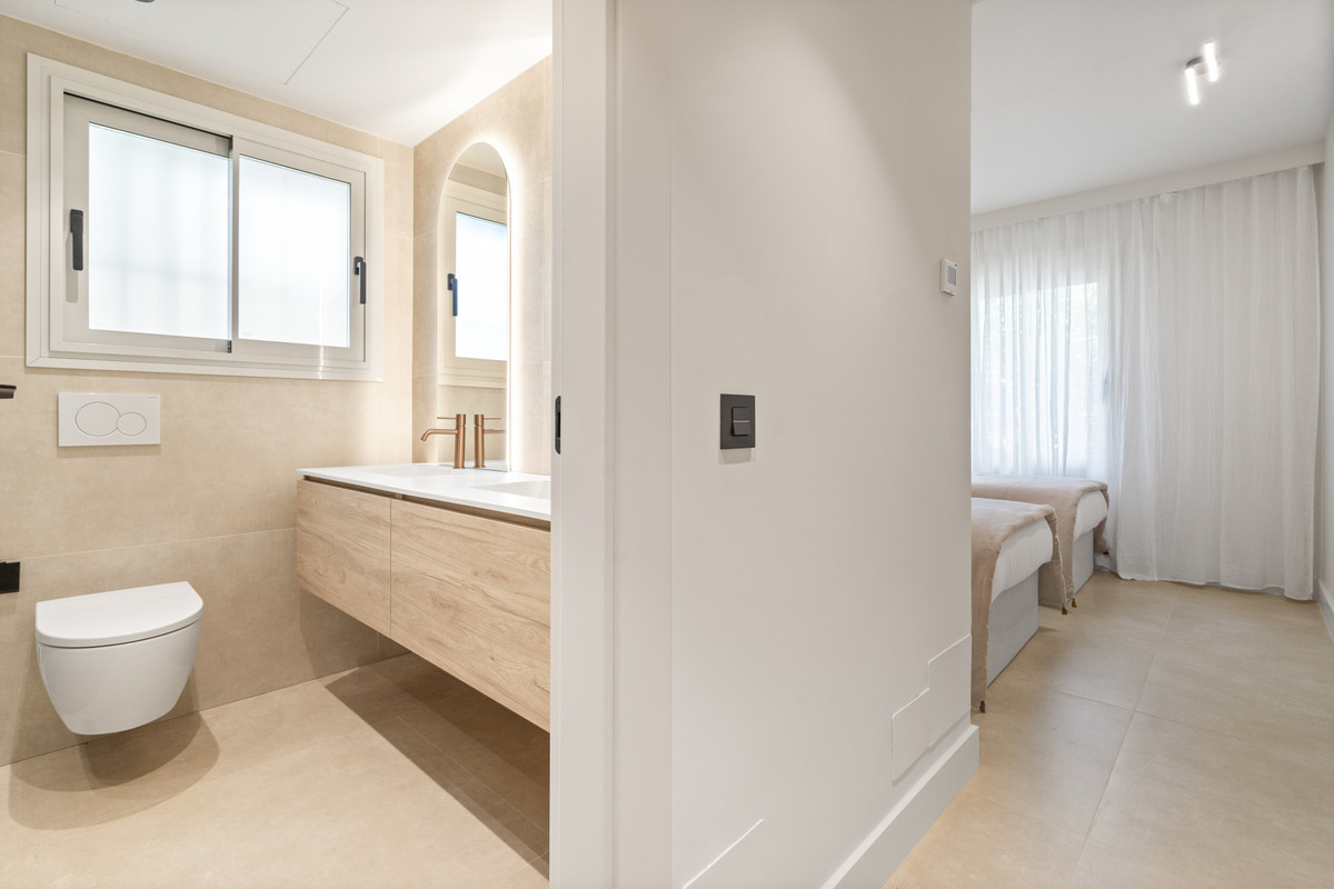 Appartement te koop in Nueva Andalucía | 3 slaapkamers H5194399