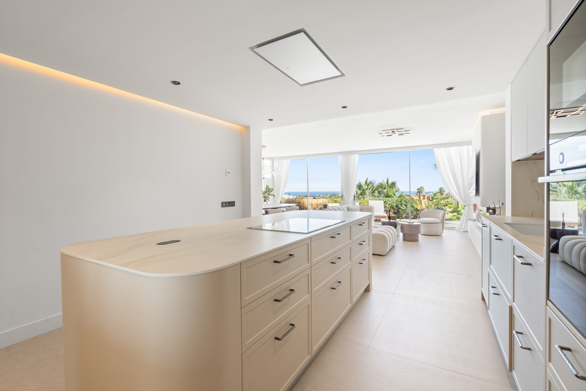 Appartement te koop in Nueva Andalucía | 3 slaapkamers H5194405