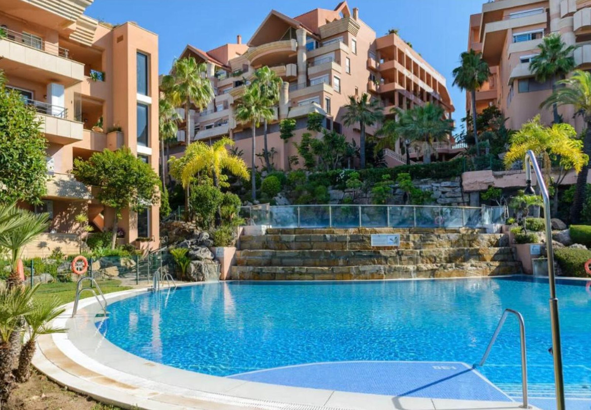 Appartement te koop in Nueva Andalucía | 2 slaapkamers H5200120
