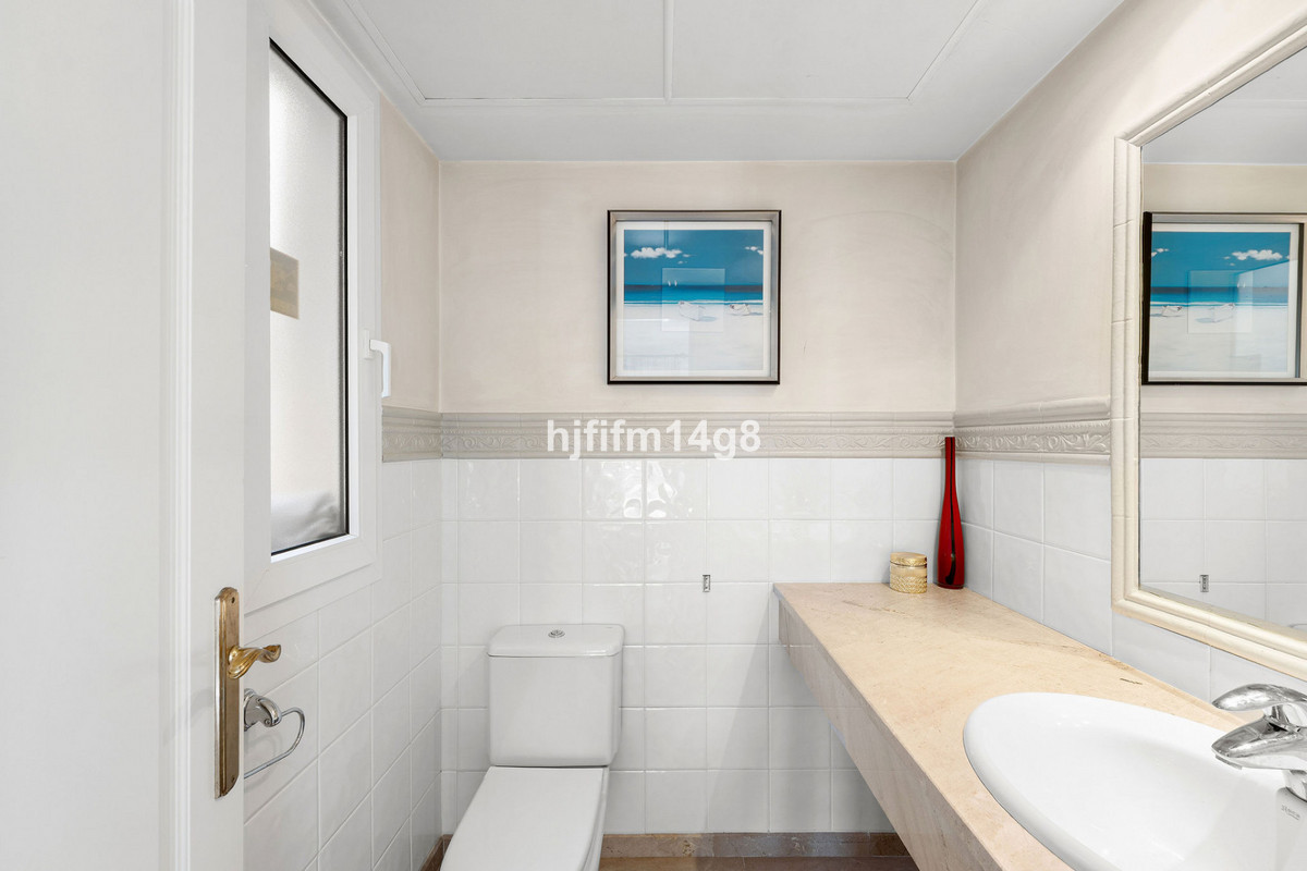 Appartement te koop in Nueva Andalucía | 3 slaapkamers H5216806