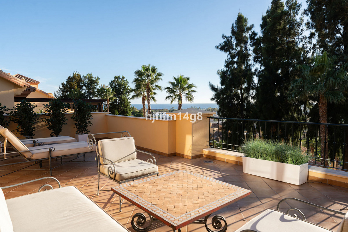 Appartement te koop in Nueva Andalucía | 3 slaapkamers H5216806