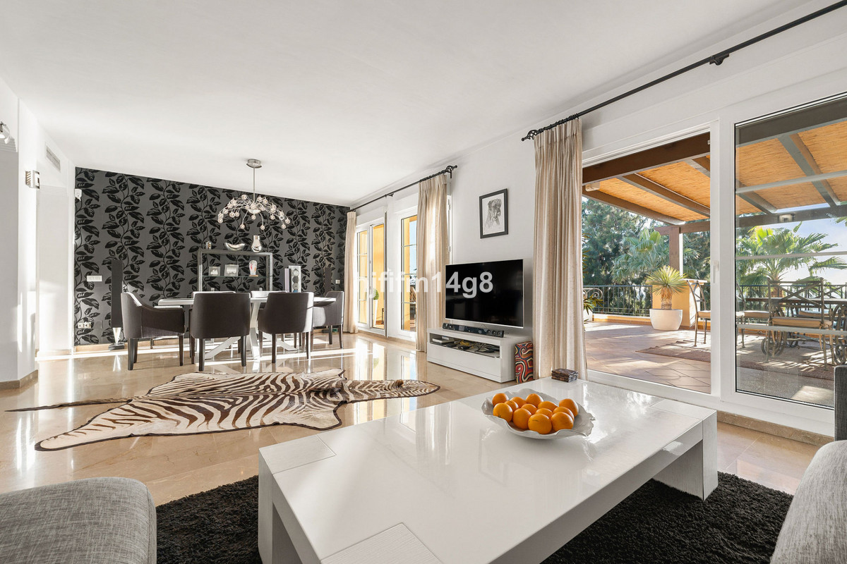 Appartement te koop in Nueva Andalucía | 3 slaapkamers H5216806