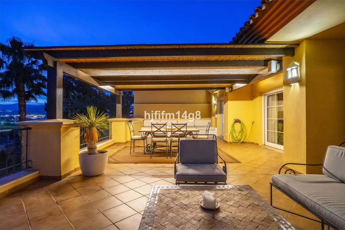 Appartement te koop in Nueva Andalucía | 3 slaapkamers H5216806