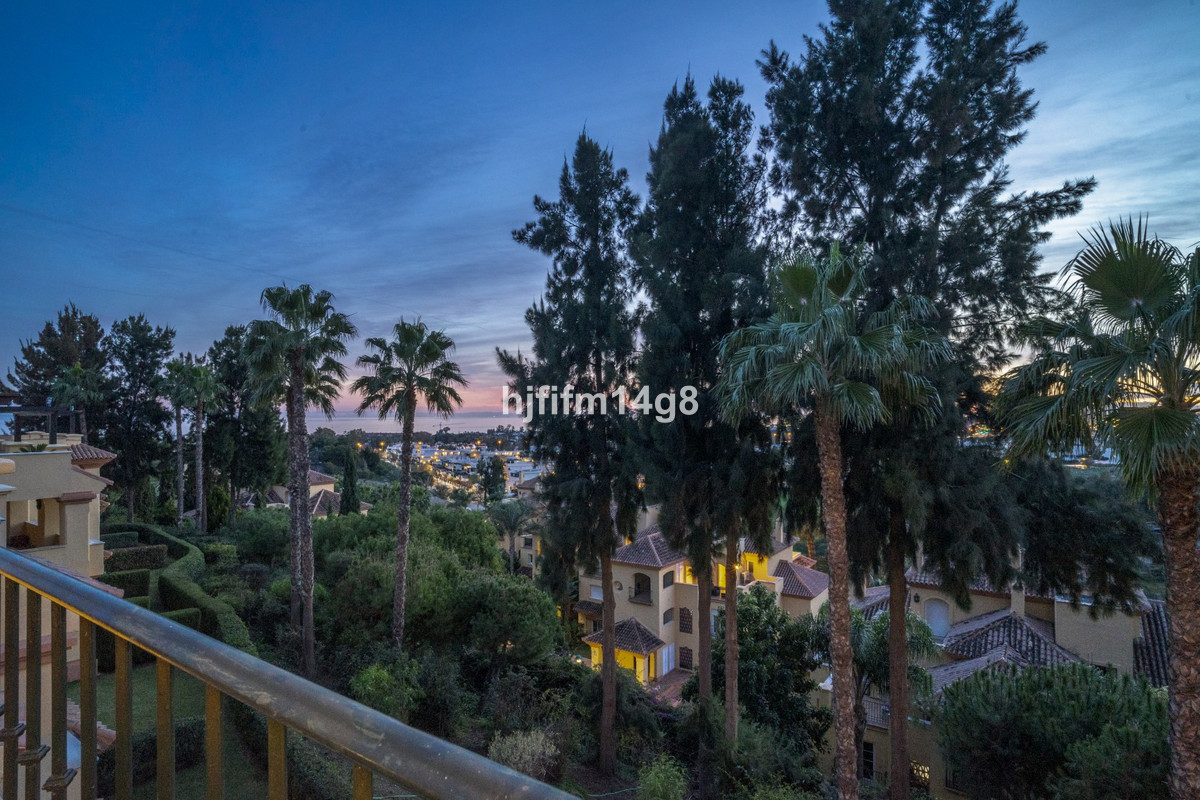 Appartement te koop in Nueva Andalucía | 3 slaapkamers H5216806