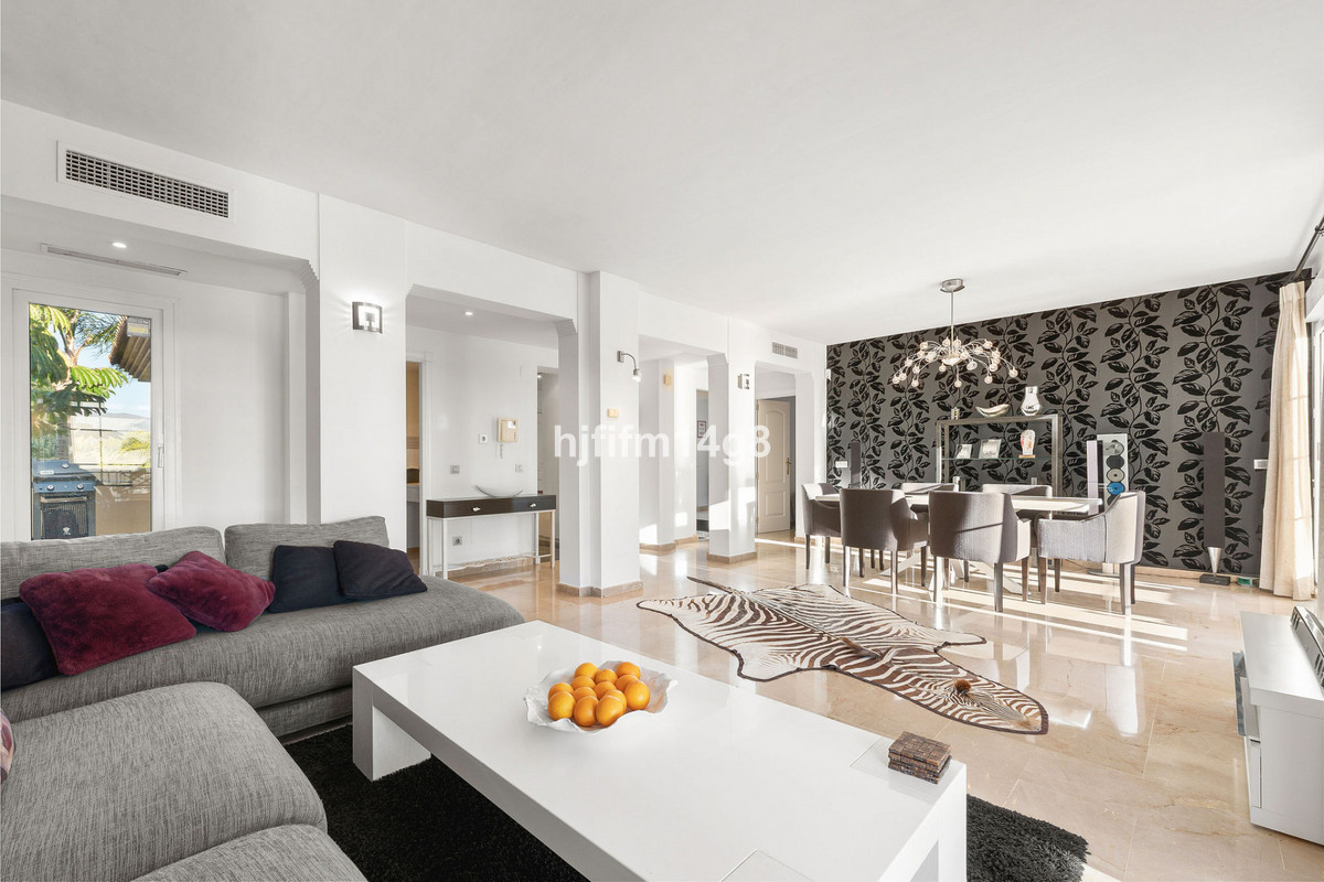 Appartement te koop in Nueva Andalucía | 3 slaapkamers H5216806