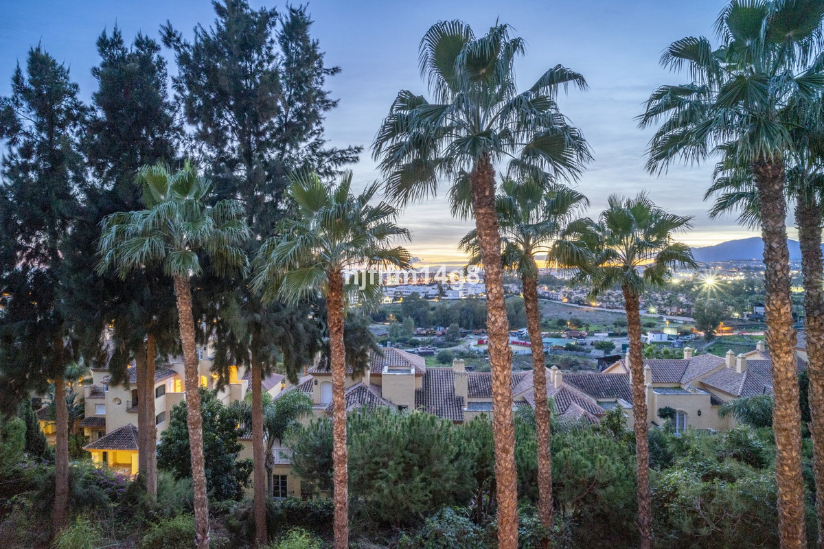 Appartement te koop in Nueva Andalucía | 3 slaapkamers H5216806