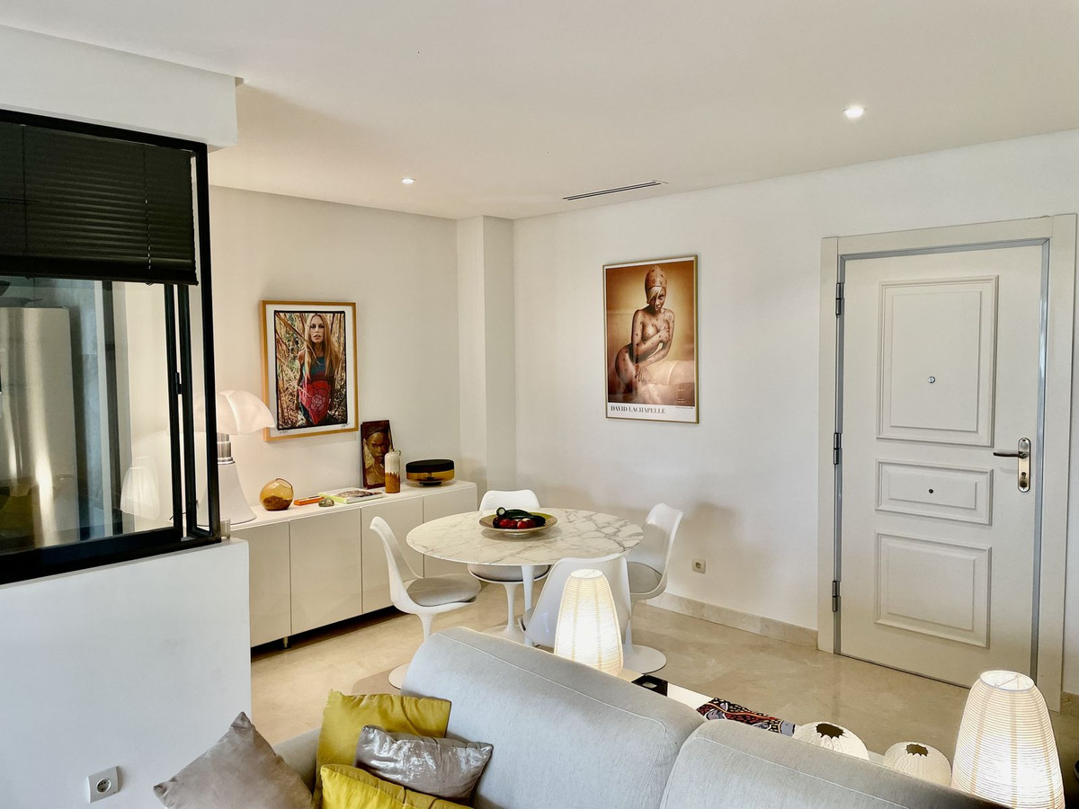 Appartement te koop in Nueva Andalucía | 2 slaapkamers H5221681