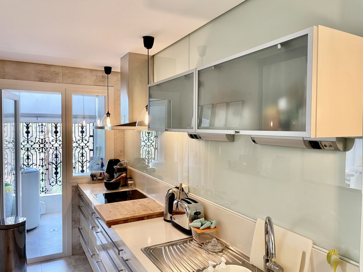 Appartement te koop in Nueva Andalucía | 2 slaapkamers H5221681