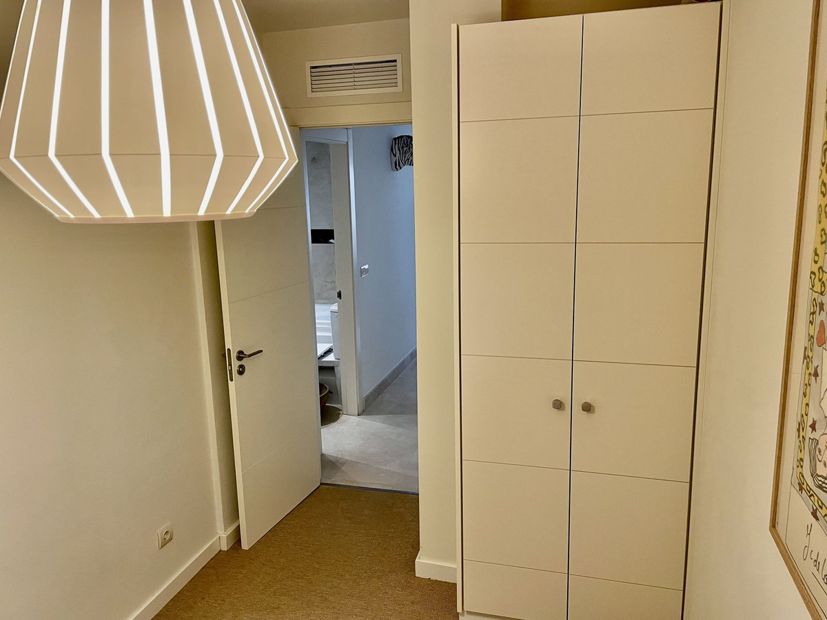 Appartement te koop in Nueva Andalucía | 2 slaapkamers H5221681